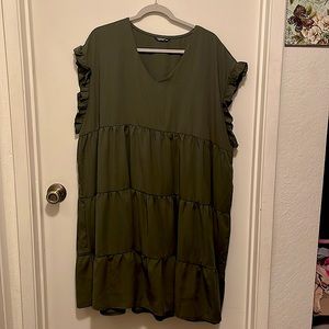 Brand new dress only tried on once.